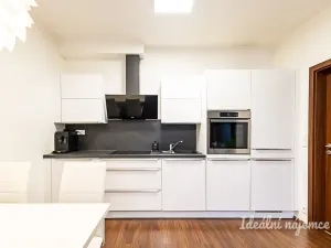 Pronájem bytu 2+kk, Praha - Hloubětín, Granitova, 53 m2