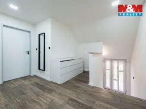 Prodej rodinného domu, Radonice, Růžičkova, 182 m2