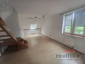 Pronájem bytu 3+1, Opava - Předměstí, třída Spojenců, 80 m2