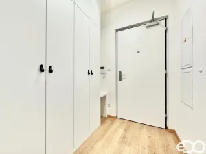 Pronájem bytu 1+kk, Praha, Zlochova, 36 m2