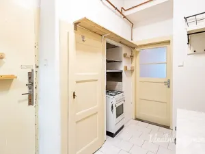 Pronájem bytu 2+1, Praha - Žižkov, Žerotínova, 72 m2