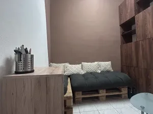 Pronájem obchodního prostoru, Praha - Střešovice, Nad Panenskou, 118 m2