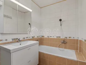 Pronájem rodinného domu, Říčany - Jažlovice, Hlavní, 104 m2