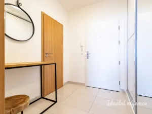 Pronájem bytu 2+kk, Praha - Strašnice, Zvěřinova, 68 m2