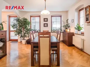 Prodej rodinného domu, Cvikov, Komenského, 298 m2