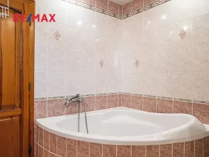 Prodej rodinného domu, Cvikov, Komenského, 298 m2