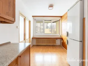 Pronájem bytu 2+1, Praha - Kobylisy, Čumpelíkova, 57 m2