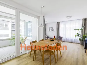 Pronájem bytu 3+kk, Praha - Holešovice, U Pergamenky, 82 m2