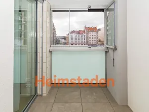 Pronájem bytu 1+kk, Praha - Holešovice, Vrbenského, 37 m2