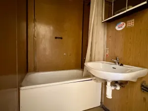 Pronájem bytu 2+kk, Praha - Hloubětín, Kardašovská, 44 m2