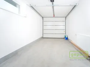Prodej rodinného domu, Mníšek pod Brdy, U Kolejí, 200 m2