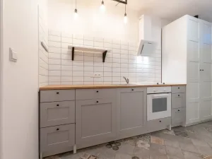 Pronájem bytu 1+1, Praha - Holešovice, Osadní, 37 m2