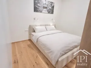 Pronájem bytu 2+kk, Praha - Žižkov, Lucemburská, 54 m2