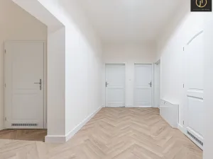 Prodej bytu 4+kk, Praha - Dejvice, V Šáreckém údolí, 175 m2