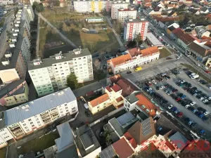 Pronájem obchodního prostoru, Přeštice, Masarykovo nám., 179 m2