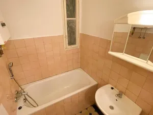 Pronájem bytu 2+kk, Praha - Bubeneč, Bubenečská, 45 m2