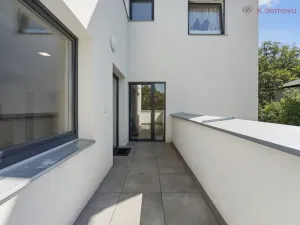 Prodej bytu 3+kk, Praha - Zbraslav, Na Baních, 78 m2