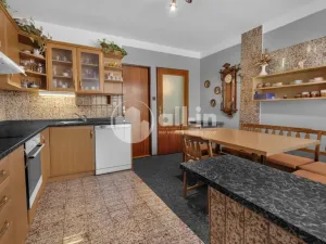 Prodej rodinného domu, Kozlany, 191 m2