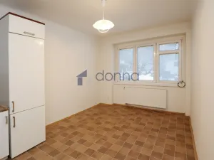 Pronájem bytu 2+1, Praha, Na Farkáně III, 70 m2