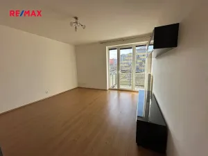 Pronájem bytu 3+kk, Kladno, Jaroslava Holečka, 65 m2