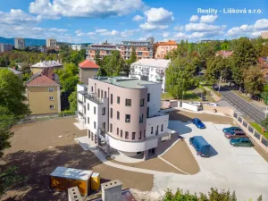 Pronájem komerční nemovitosti, Ústí nad Labem, Bělehradská, 33 m2