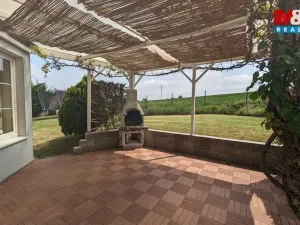 Prodej rodinného domu, Panenské Břežany, Vilová, 200 m2