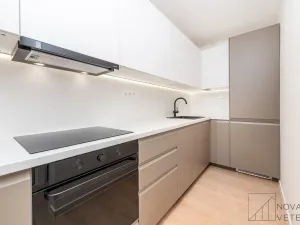 Prodej bytu 2+kk, Praha - Vršovice, Bulharská, 42 m2