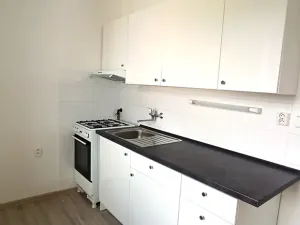 Pronájem bytu 2+1, Sezemice, Nejedlého, 59 m2