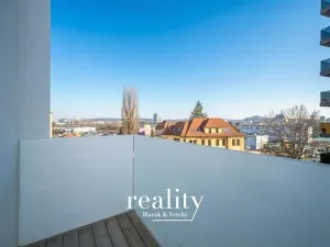 Pronájem bytu 3+kk, Brno, Komárovská, 66 m2