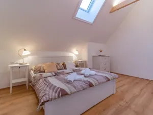 Prodej bytu 2+kk, Petrovice u Sušice - Jiřičná, 53 m2