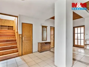 Prodej rodinného domu, Březno, 247 m2