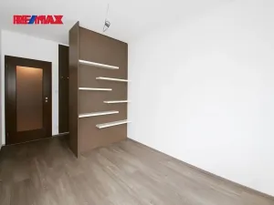Pronájem bytu 2+kk, Praha - Střížkov, Zakšínská, 55 m2