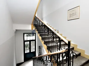 Pronájem kanceláře, Praha, Bieblova, 89 m2