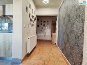 Prodej bytu 5+1, Chlumec nad Cidlinou - Kladruby, 223 m2