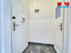 Pronájem bytu 1+kk, Plzeň - Doubravka, Masarykova, 28 m2