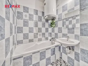 Prodej bytu 3+1, Mukařov, Pražská, 64 m2