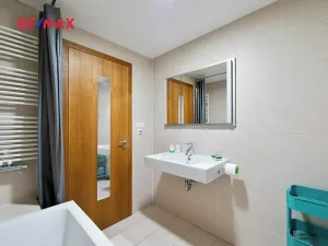 Pronájem bytu 2+kk, Praha - Žižkov, Ke kapslovně, 64 m2