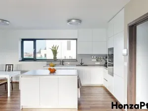 Prodej rodinného domu, Křenice, V Kukli, 190 m2