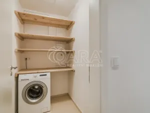 Pronájem bytu 2+kk, Praha, 54 m2