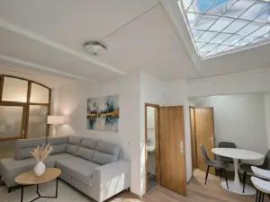 Prodej kanceláře, Praha, Jagellonská, 36 m2