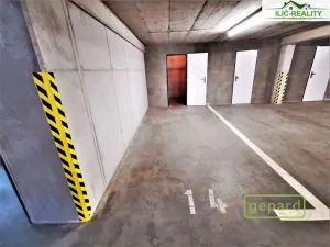 Pronájem bytu 3+kk, Plzeň, Na Roudné, 96 m2