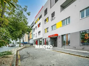 Pronájem bytu 1+kk, Praha - Michle, U plynárny, 31 m2
