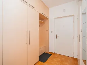 Pronájem bytu 2+1, Praha - Břevnov, Zeyerova alej, 58 m2