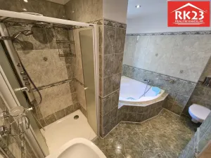 Prodej bytu 2+1, Mariánské Lázně, Nádražní náměstí, 73 m2