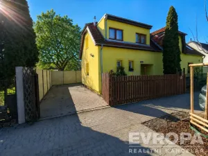 Prodej rodinného domu, Zeleneč, Bezručova, 213 m2