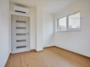 Prodej rodinného domu, Uhersko, 84 m2