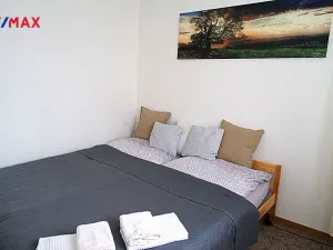 Pronájem bytu 2+kk, Hradec Králové - Nový Hradec Králové, Pod Zámečkem, 48 m2