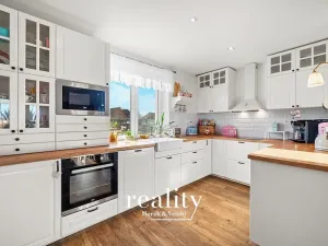 Prodej rodinného domu, Hrádek, 166 m2