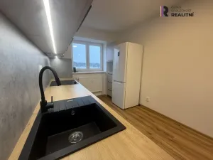 Pronájem bytu 2+1, Sokolov, Pionýrů, 57 m2