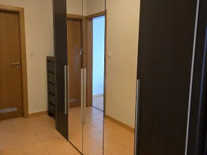 Pronájem bytu 2+kk, Karlovy Vary, Na Vyhlídce, 52 m2